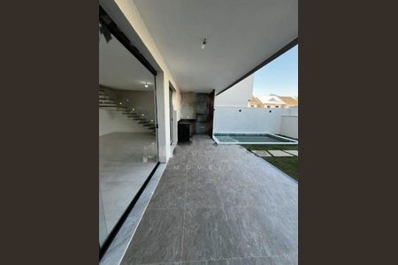 Casa à venda com 247m², 4 quartos e 2 vagas