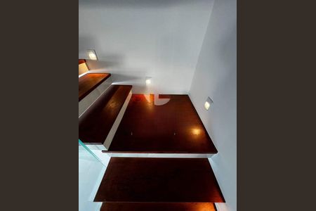 Casa à venda com 247m², 4 quartos e 2 vagas