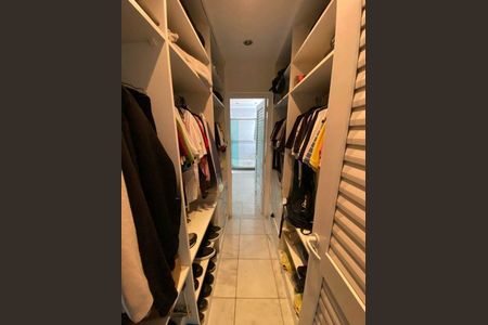 Casa à venda com 560m², 6 quartos e 6 vagas