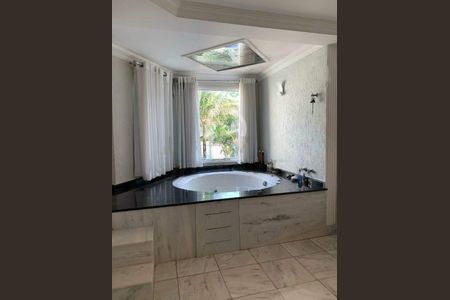 Casa à venda com 560m², 6 quartos e 6 vagas