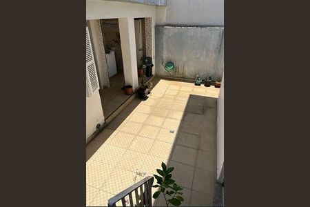 Casa à venda com 130m², 3 quartos e 3 vagas