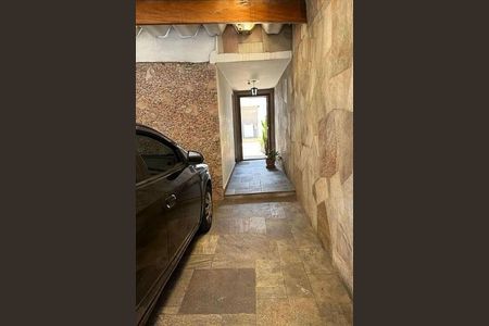 Casa à venda com 130m², 3 quartos e 3 vagas