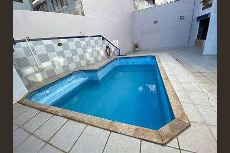 Casa à venda com 355m², 4 quartos e 6 vagas