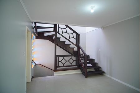 Sala 2 de casa à venda com 6 quartos, 400m² em Chácara das Pedras, Porto Alegre