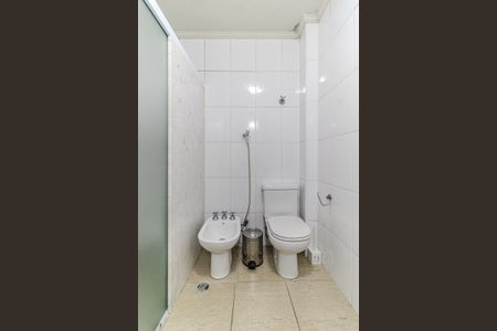 Apartamento à venda com 78m², 2 quartos e 1 vaga Apartamento à venda com 78m², 2 quartos e 1 vagaBanheiro da Suíte 2