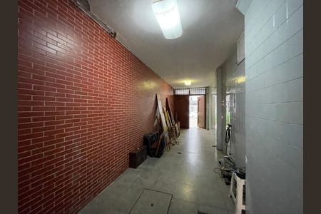 Casa à venda com 300m², 3 quartos e 2 vagas Casa à venda com 300m², 3 quartos e 2 vagasGaragem