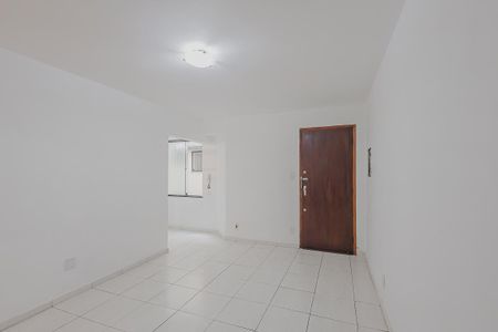 Apartamento à venda com 69m², 2 quartos e sem vagaSala