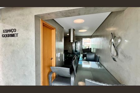 Apartamento à venda com 127m², 3 quartos e 2 vagasÁrea comum