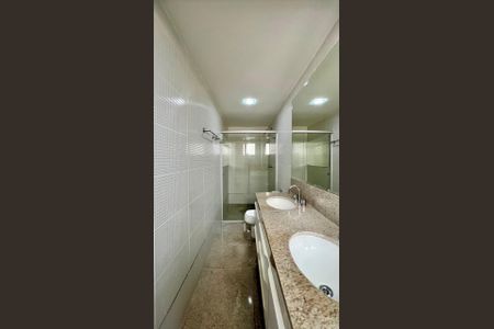 Apartamento à venda com 127m², 3 quartos e 2 vagasSuíte Banheiro