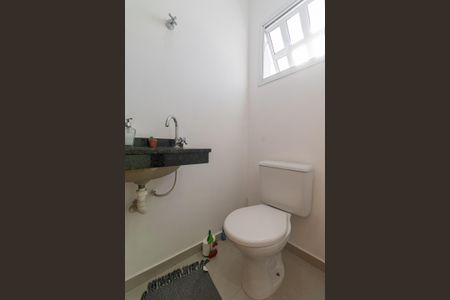 Casa à venda com 130m², 3 quartos e 3 vagas Casa à venda com 130m², 3 quartos e 3 vagasLavabo