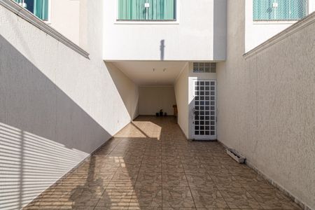 Casa à venda com 130m², 3 quartos e 3 vagas Casa à venda com 130m², 3 quartos e 3 vagasÁrea comum