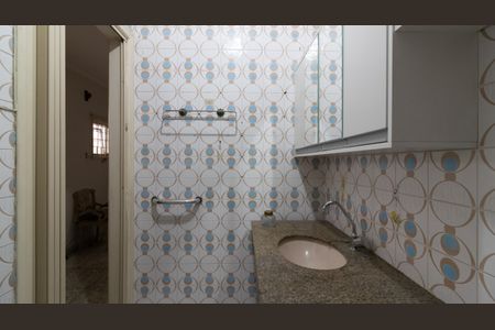 Casa à venda com 312m², 4 quartos e 4 vagas Casa à venda com 312m², 4 quartos e 4 vagasCasa 1 - Banheiro Suíte 2