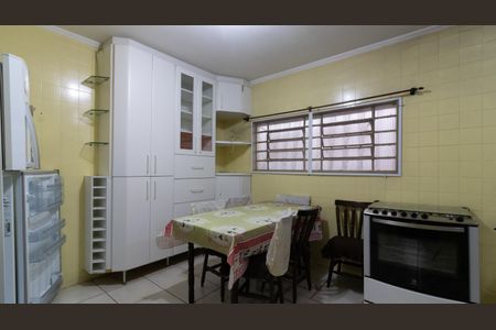 Casa à venda com 312m², 4 quartos e 4 vagas Casa à venda com 312m², 4 quartos e 4 vagasCasa 1 - Cozinha