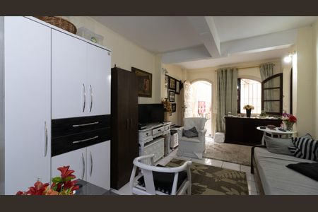 Casa à venda com 312m², 4 quartos e 4 vagas Casa à venda com 312m², 4 quartos e 4 vagasCasa 2 - Sala/Cozinha