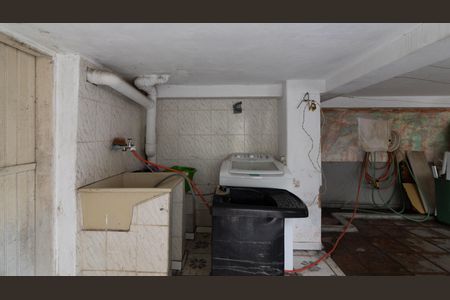 Casa à venda com 312m², 4 quartos e 4 vagas Casa à venda com 312m², 4 quartos e 4 vagasÁrea de Serviço