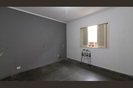 Casa à venda com 312m², 4 quartos e 4 vagas Casa à venda com 312m², 4 quartos e 4 vagasCasa 1 - Quarto