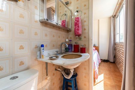 Apartamento à venda com 73m², 3 quartos e 1 vaga Apartamento à venda com 73m², 3 quartos e 1 vagaBanheiro Suíte