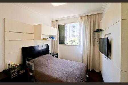 Apartamento para alugar com 240m², 4 quartos e 2 vagas Apartamento para alugar com 240m², 4 quartos e 2 vagasQuarto 1