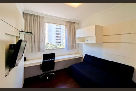 Apartamento para alugar com 240m², 4 quartos e 2 vagas Apartamento para alugar com 240m², 4 quartos e 2 vagasQuarto 2