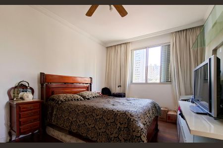 Apartamento para alugar com 240m², 4 quartos e 2 vagas Apartamento para alugar com 240m², 4 quartos e 2 vagasSuíte 1