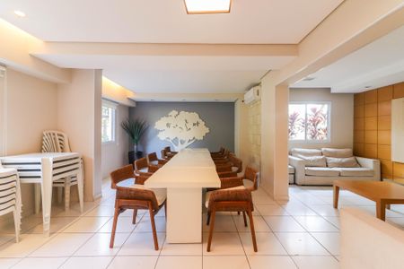 Apartamento à venda com 82m², 3 quartos e 2 vagas Apartamento à venda com 82m², 3 quartos e 2 vagasÁrea comum - Salão de festas