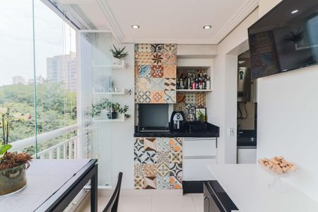 Apartamento à venda com 82m², 3 quartos e 2 vagas Apartamento à venda com 82m², 3 quartos e 2 vagasVaranda