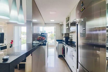 Apartamento à venda com 82m², 3 quartos e 2 vagas Apartamento à venda com 82m², 3 quartos e 2 vagasCozinha e Área de Serviço