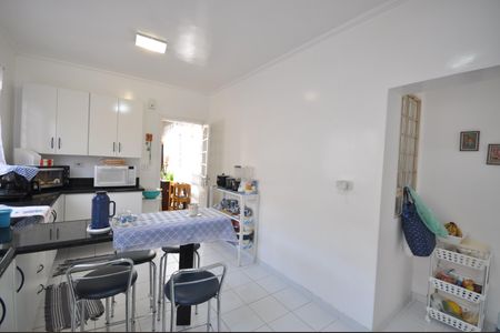 Casa à venda com 300m², 3 quartos e 2 vagasCozinha