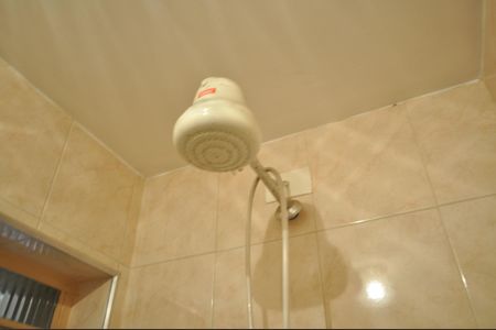 Casa à venda com 300m², 3 quartos e 2 vagasEdícula - Banheiro