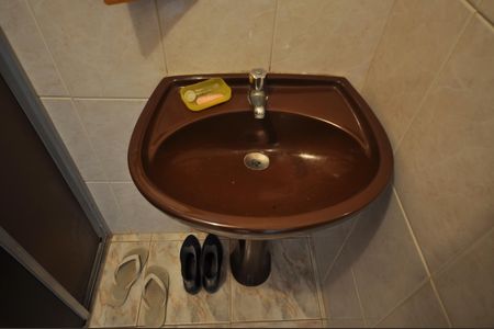 Casa à venda com 300m², 3 quartos e 2 vagasBanheiro de serviço