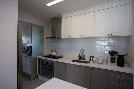 Apartamento à venda com 91m², 3 quartos e 2 vagasCozinha