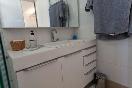 Apartamento à venda com 126m², 4 quartos e 3 vagas Apartamento à venda com 126m², 4 quartos e 3 vagasBanheiro da Suíte