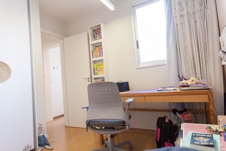 Apartamento à venda com 126m², 4 quartos e 3 vagas Apartamento à venda com 126m², 4 quartos e 3 vagasQuarto 2