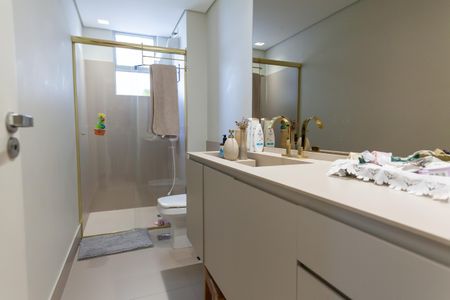 Apartamento à venda com 126m², 4 quartos e 3 vagas Apartamento à venda com 126m², 4 quartos e 3 vagasBanheiro Social