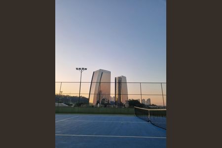 Apartamento à venda com 192m², 2 quartos e 2 vagas