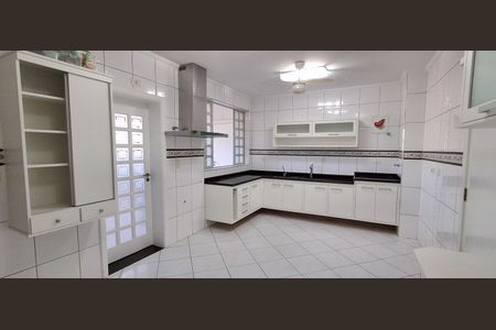 Apartamento à venda com 147m², 3 quartos e 2 vagas Apartamento à venda com 147m², 3 quartos e 2 vagasCozinha