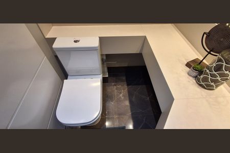 Apartamento à venda com 147m², 3 quartos e 2 vagas Apartamento à venda com 147m², 3 quartos e 2 vagasLavabo