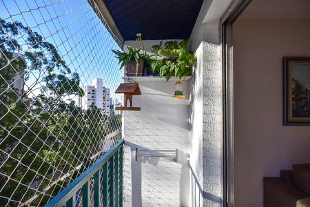 Apartamento à venda com 69m², 2 quartos e 1 vagaVaranda