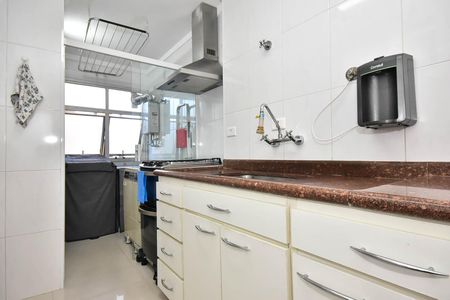 Apartamento à venda com 69m², 2 quartos e 1 vagaCozinha