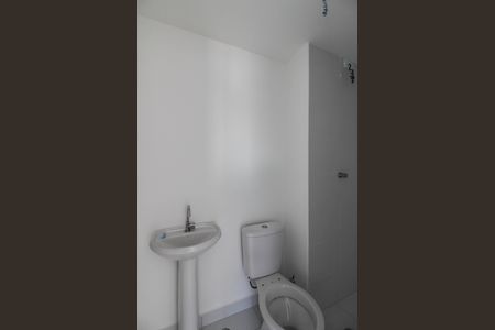 Apartamento à venda com 32m², 2 quartos e sem vaga Apartamento à venda com 32m², 2 quartos e sem vagaBanheiro