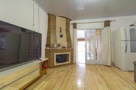 Casa para alugar com 200m², 6 quartos e 2 vagas Casa para alugar com 200m², 6 quartos e 2 vagasSala