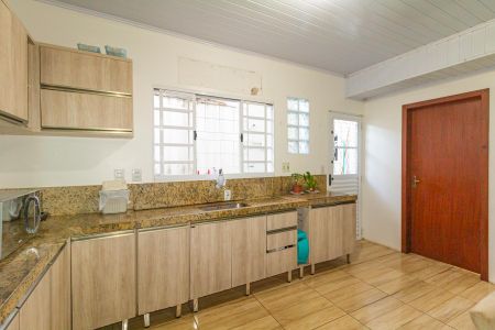Casa para alugar com 200m², 6 quartos e 2 vagas Casa para alugar com 200m², 6 quartos e 2 vagasCozinha