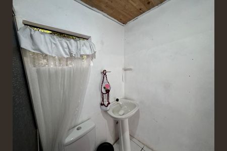 Casa para alugar com 24m², 1 quarto e 1 vaga Casa para alugar com 24m², 1 quarto e 1 vagaBanheiro