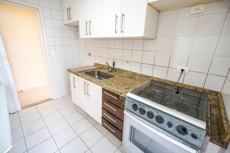 Apartamento à venda com 76m², 3 quartos e 2 vagas Apartamento à venda com 76m², 3 quartos e 2 vagasCozinha