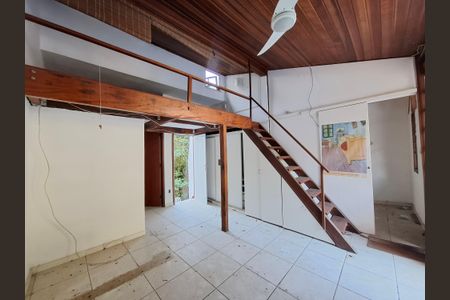 Casa à venda com 194m², 6 quartos e sem vaga Casa à venda com 194m², 6 quartos e sem vagaSuíte 2