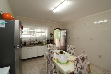 Casa à venda com 180m², 2 quartos e 2 vagasCozinha