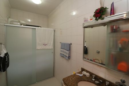 Casa à venda com 180m², 2 quartos e 2 vagasBanheiro Social 1