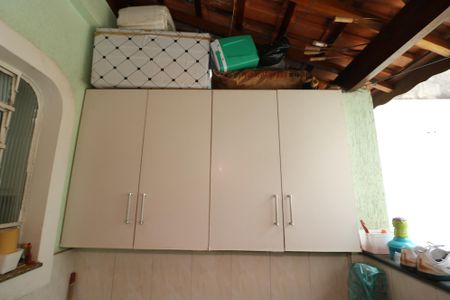 Casa à venda com 180m², 2 quartos e 2 vagasÁrea de Serviço