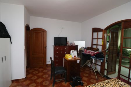 Casa à venda com 180m², 2 quartos e 2 vagasQuarto 1