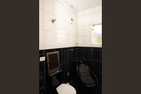 Casa para alugar com 125m², 2 quartos e 4 vagas Casa para alugar com 125m², 2 quartos e 4 vagasBanheiro 1